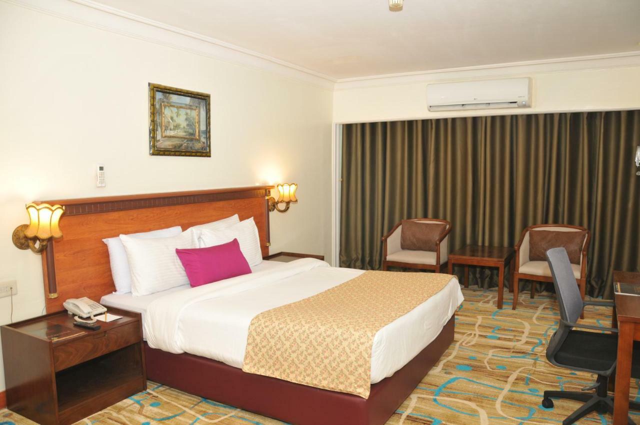 Hotel Di-Palace Riyadh Eksteriør bilde