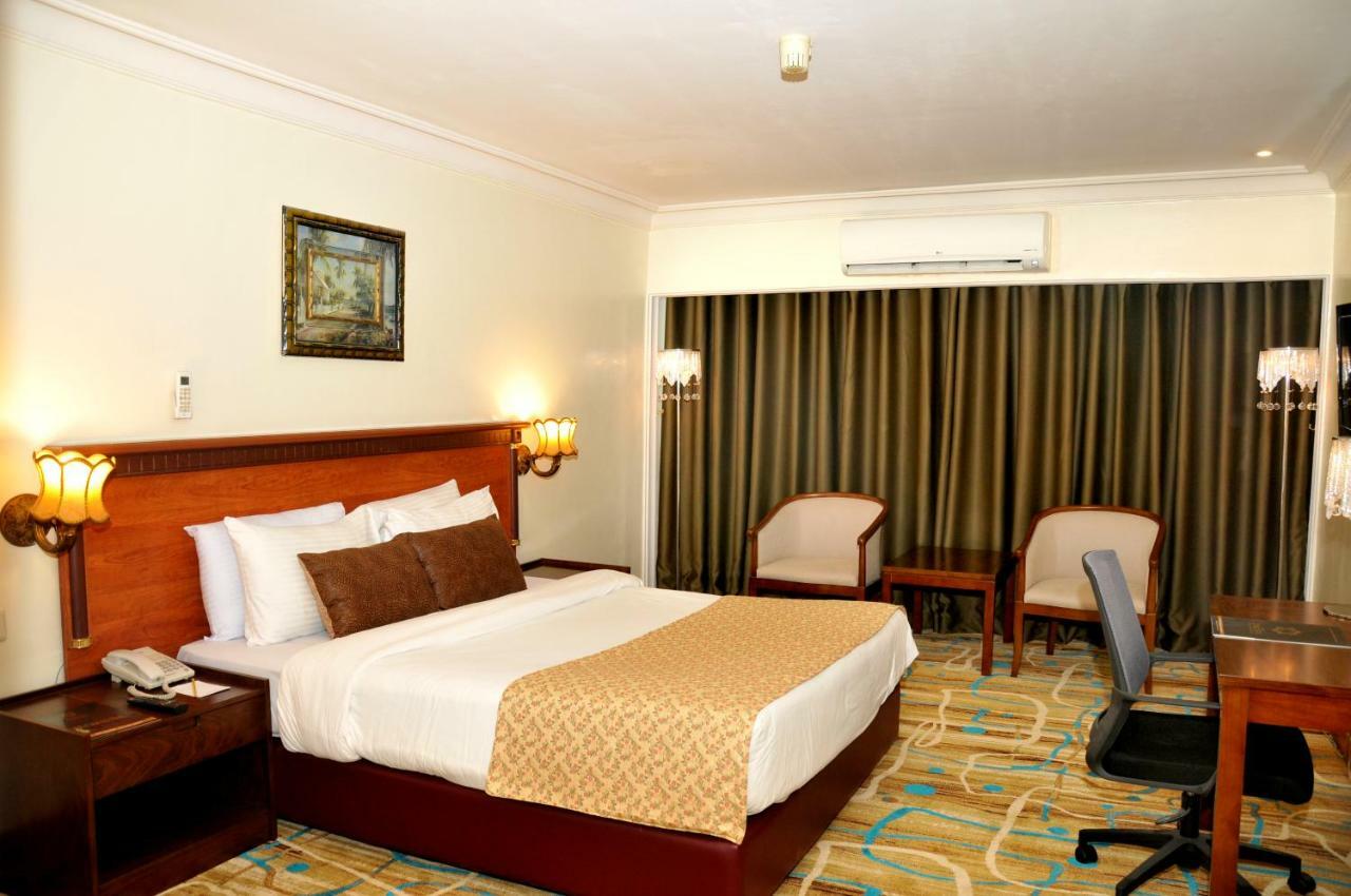 Hotel Di-Palace Riyadh Eksteriør bilde